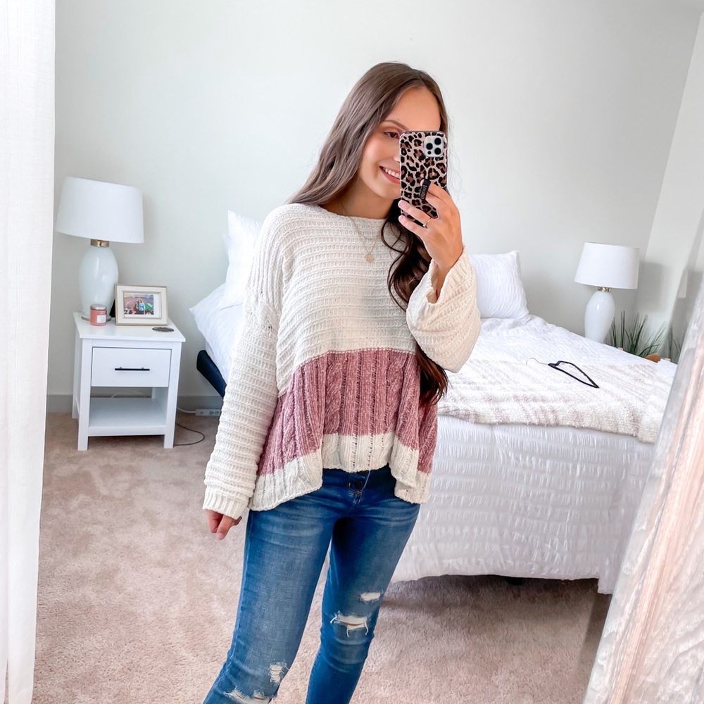 White and pink chenille sweater size S